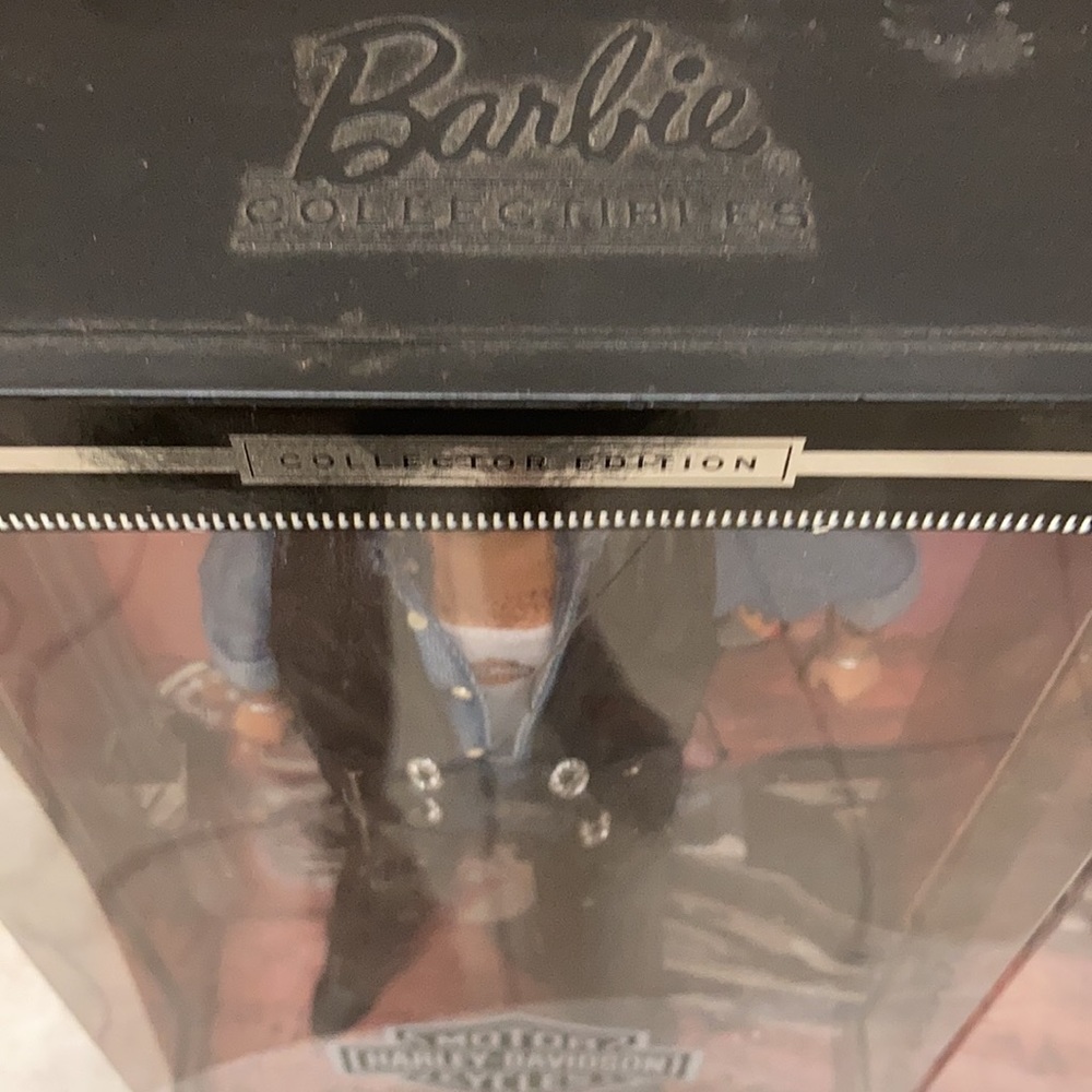 Barbie - Picture 2 of 5